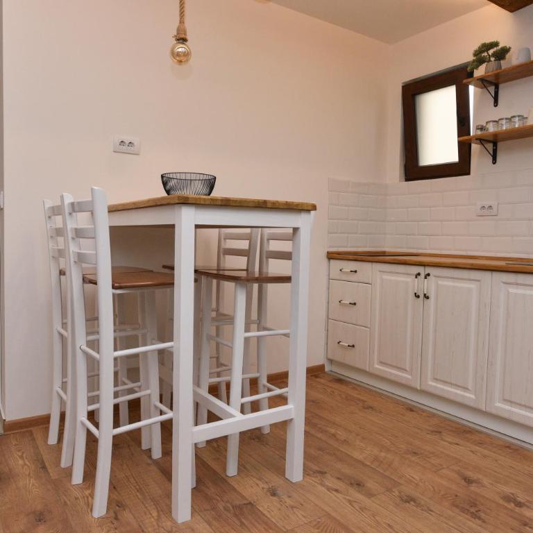 Banja na Drini - Lux vikendice, apartmani, na obali reke - Kuća sa 1 Spavaćom Sobom - 21