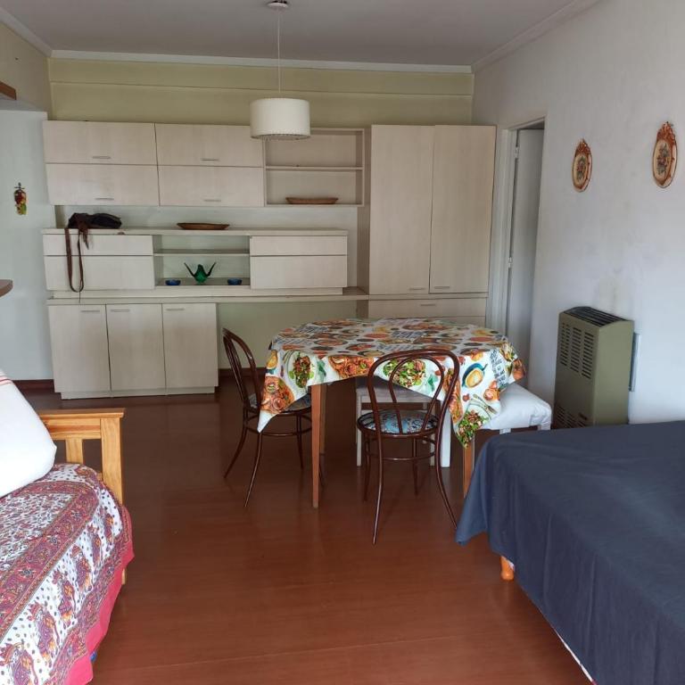 Amplio dpto en macrocentro - Apartamento de 1 dormitorio - 4