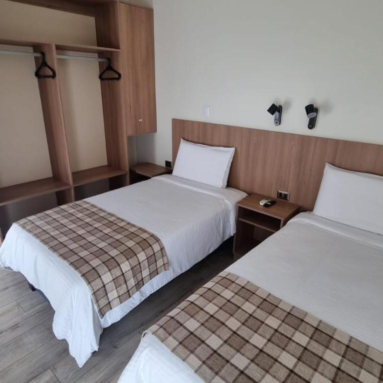 Vistara Suites - Habitación Doble con baño privado - 1
