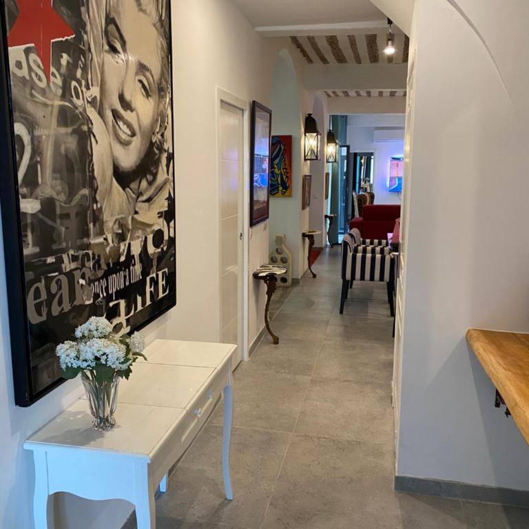 La RENAUDIERE - Two-Bedroom Apartment - 4