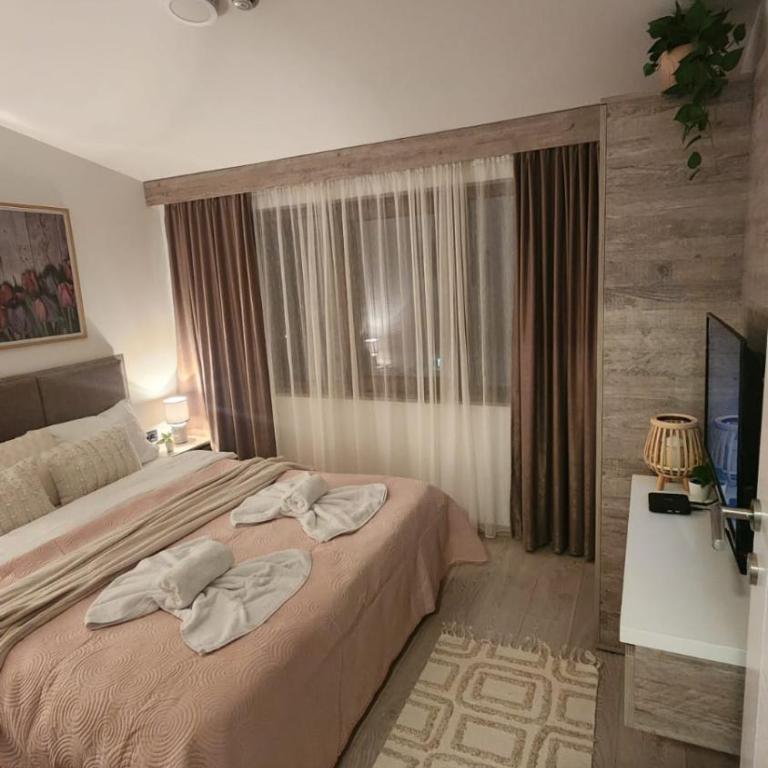 La Vie En Rose - Milmari Resort - One-Bedroom Apartment - 2