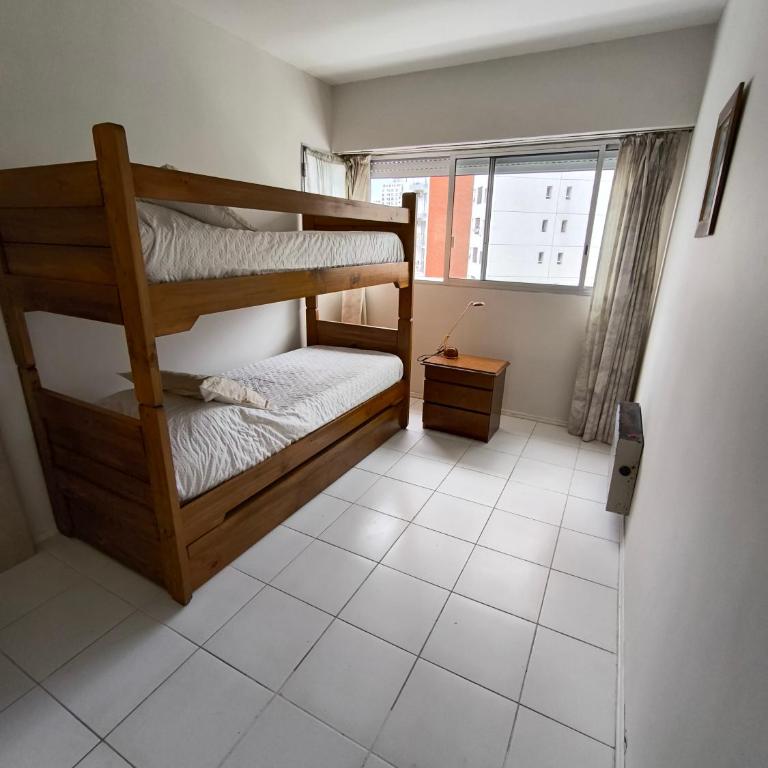 Apto 3 dormitorios, Punta del Este parada 2 - Three-Bedroom Apartment - 6