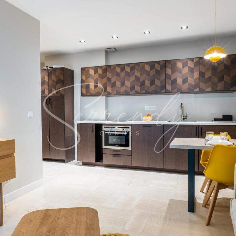 Downtown Cannes Apartment with Garden - Apartamento de 2 dormitorios - 37