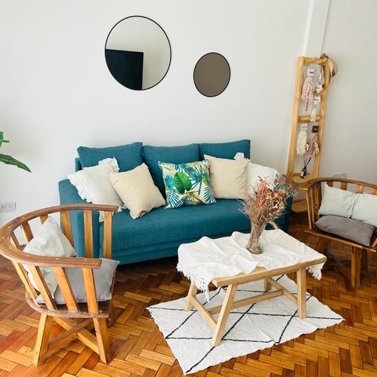 Departamento 3 ambientes con patio, terraza y parrila - Apartamento de 2 dormitorios - 1