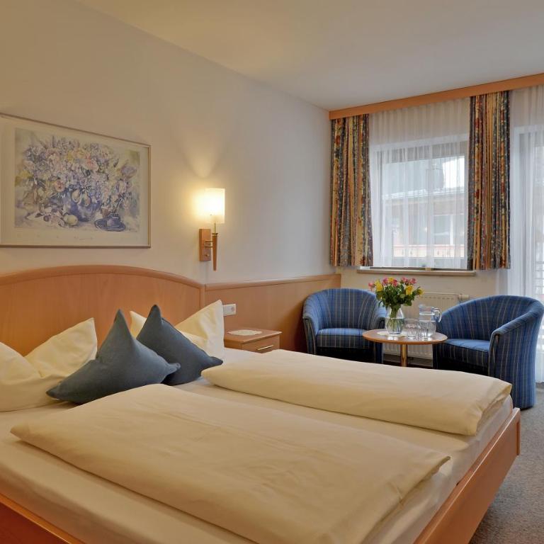Hotel Garni Jennewein - Standard Doppelzimmer mit Balkon - 9