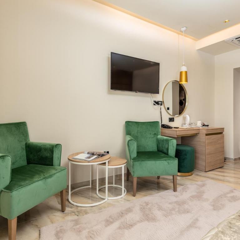 Hotel Vila Hedonija - Deluxe Double Room with Sea View - 3