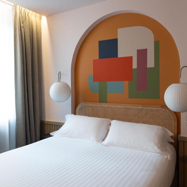 Hôtel Des Artistes - Chambre Double Confort - 10