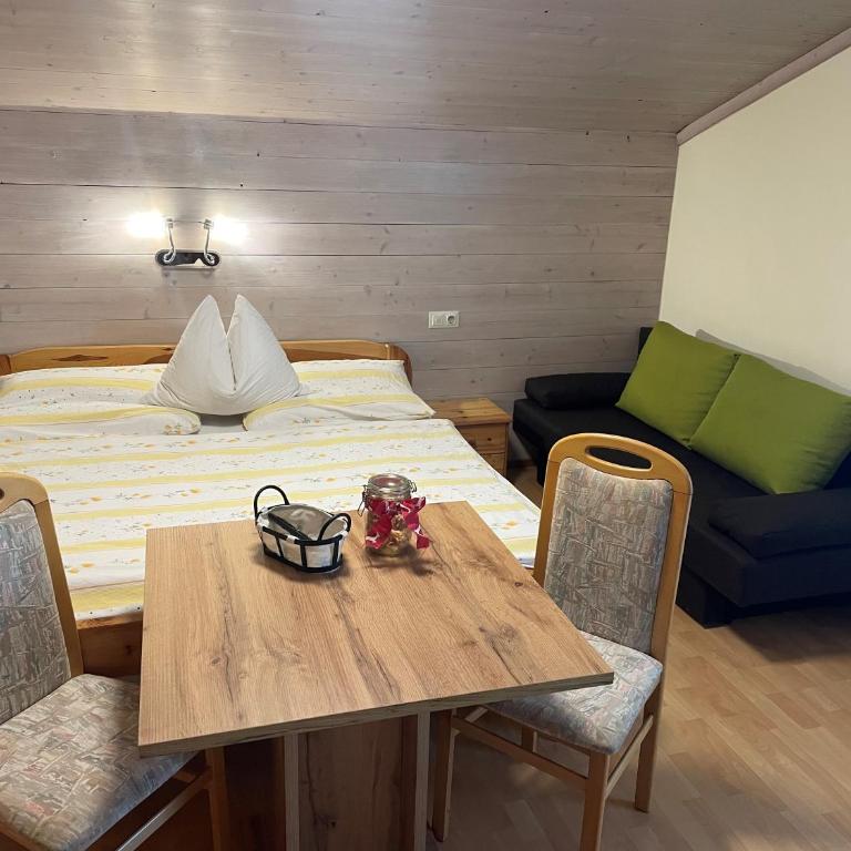Schnöllhof - Two-Bedroom Apartment - 11