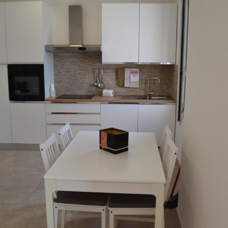L' Isola di Bacco - Three-Bedroom House - 17
