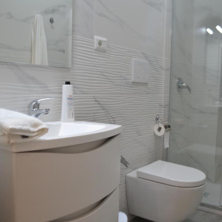 L' Isola di Bacco - Three-Bedroom House - 28