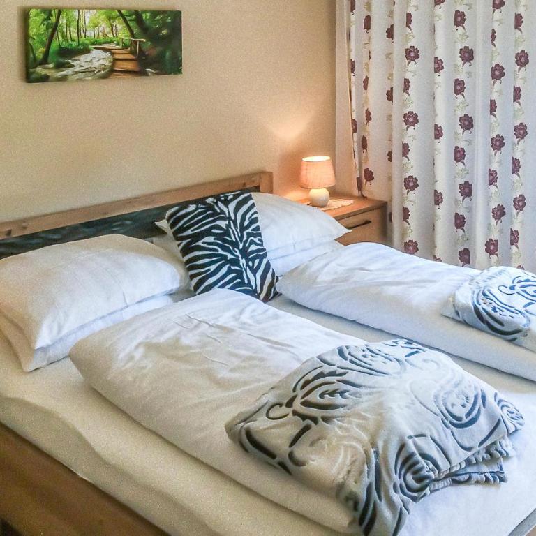 Große Ferienwohnung Muehlbach - Apartment mit 2 Schlafzimmern - 5