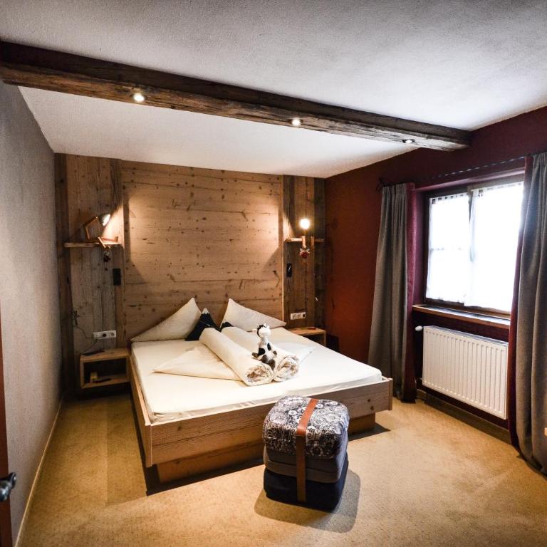 Hotel Ehrwalderhof - Familienzimmer (2 Erwachsene + 2 Kinder) - 16