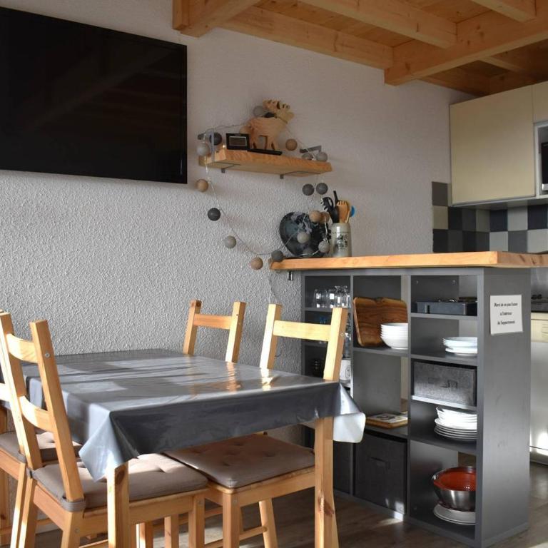 Confortable 2 Pièces Cabine, Vue Pyrénées & Parking - Appartement 1 Chambre - 1