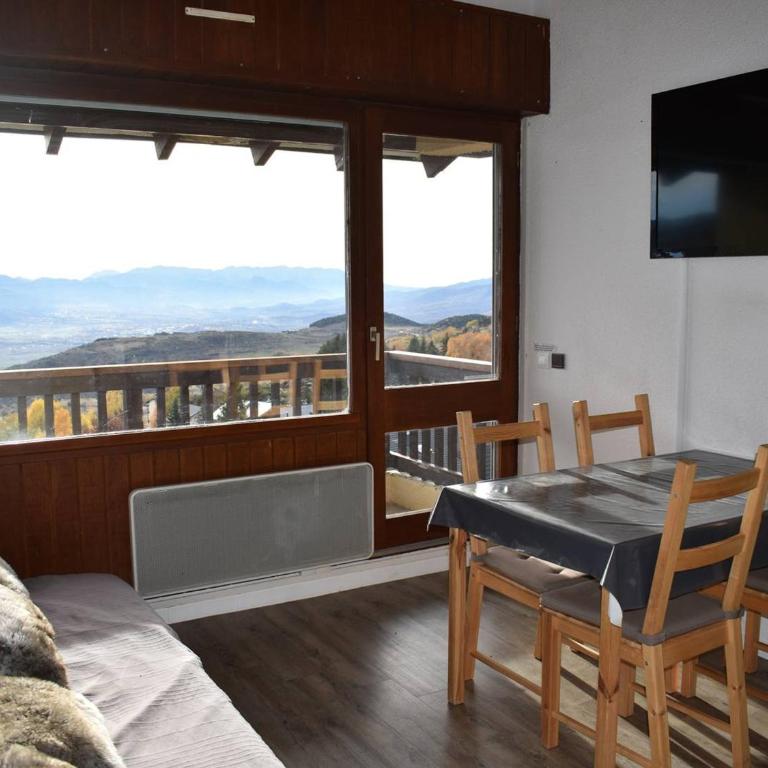 Confortable 2 Pièces Cabine, Vue Pyrénées & Parking - Appartement 1 Chambre - 10