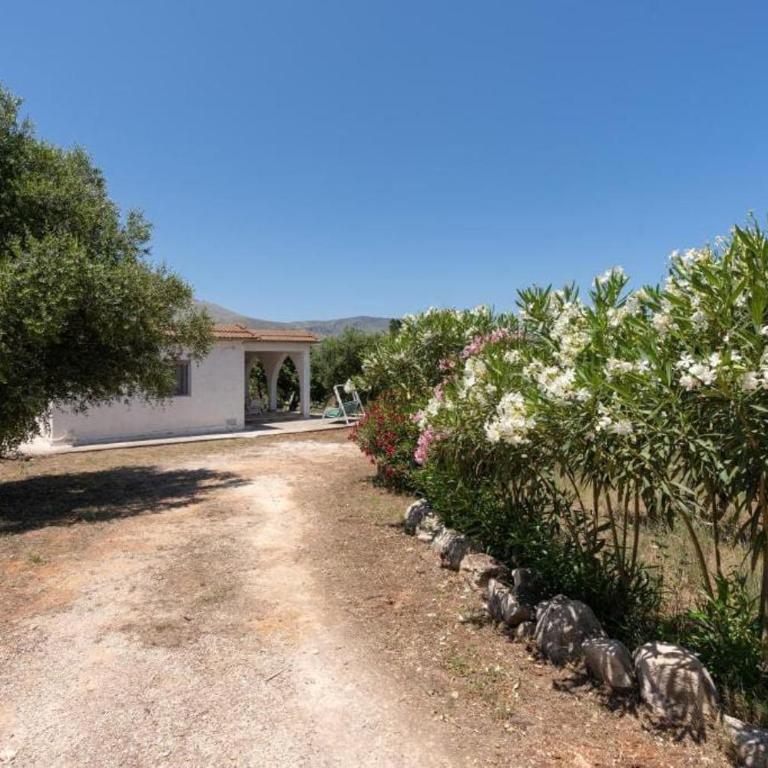 Casa gli Oleandri - Casa con 2 Camere da Letto - 10