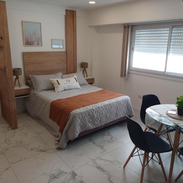 DEPTO 1 amb - Excelente Ubicacion- Corrientes y Alberti Mar del Plata - One-Bedroom Apartment - 1