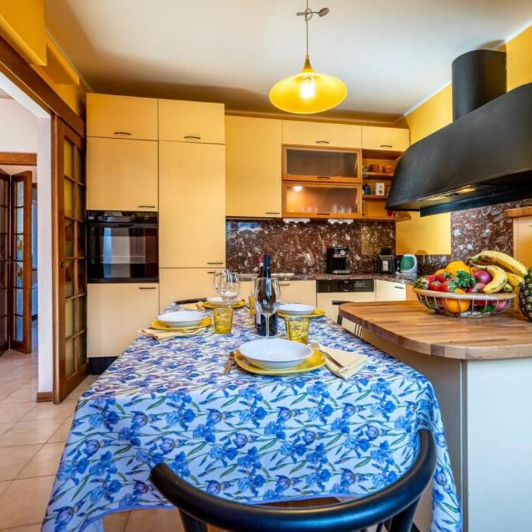 VILLA IRIS Three Bedroom Private Garden Bike&Boat&Scooter Lake Como - Villa con 3 Camere da Letto - 39