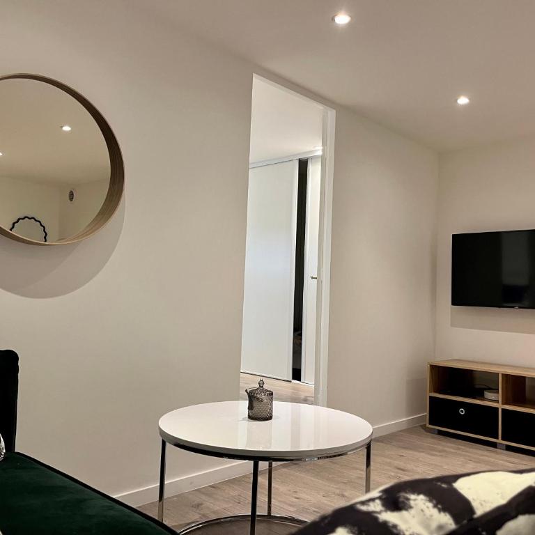 Suite Maël - Appartement 4 personnes - Check in h24 & Wifi - Apartment mit 1 Schlafzimmer - 8