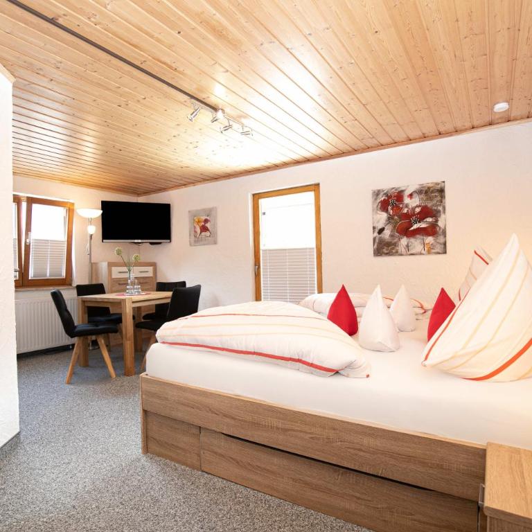 Hotel Amadeus - inclusive Skipass und vieles mehr - Familienzimmer - 1