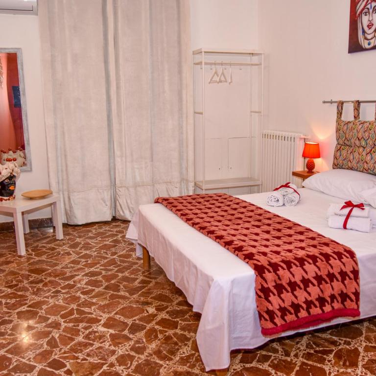 Alba e i Mori - Double Room with Shared Bathroom - 22