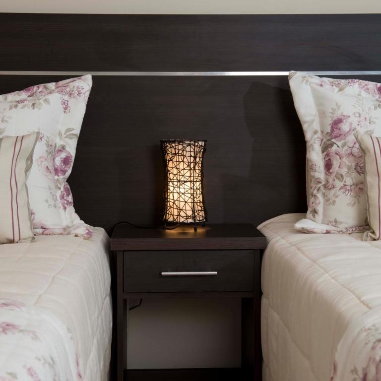 ARAMI HOTEL & LODGE - Double Room - 1