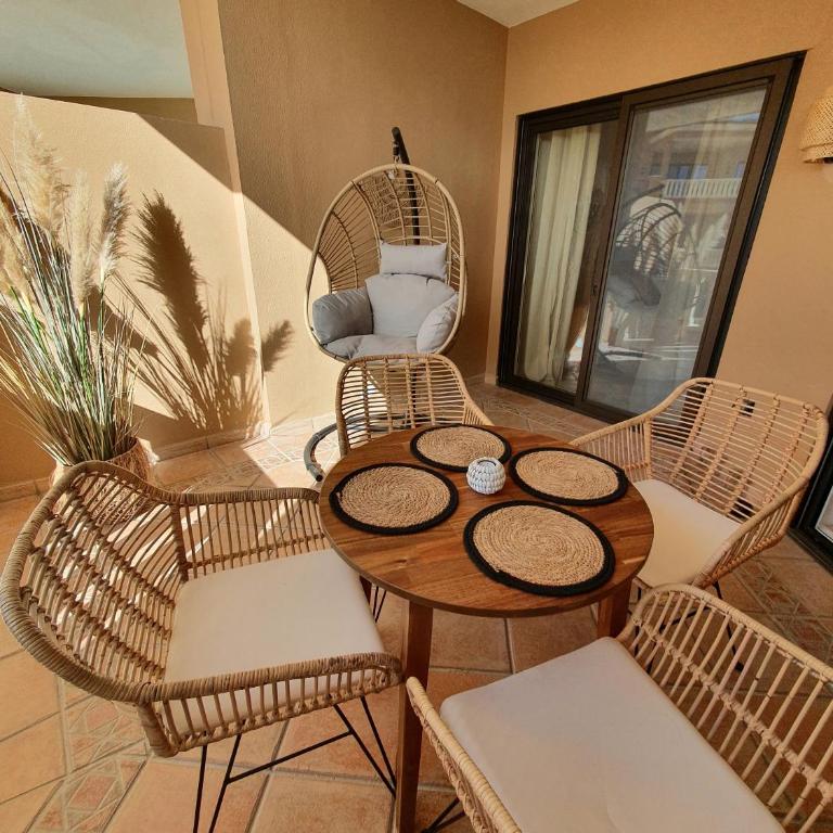 El Nautico Coral Suite - Oceanview Escape - Apartamento de 1 dormitorio - 2