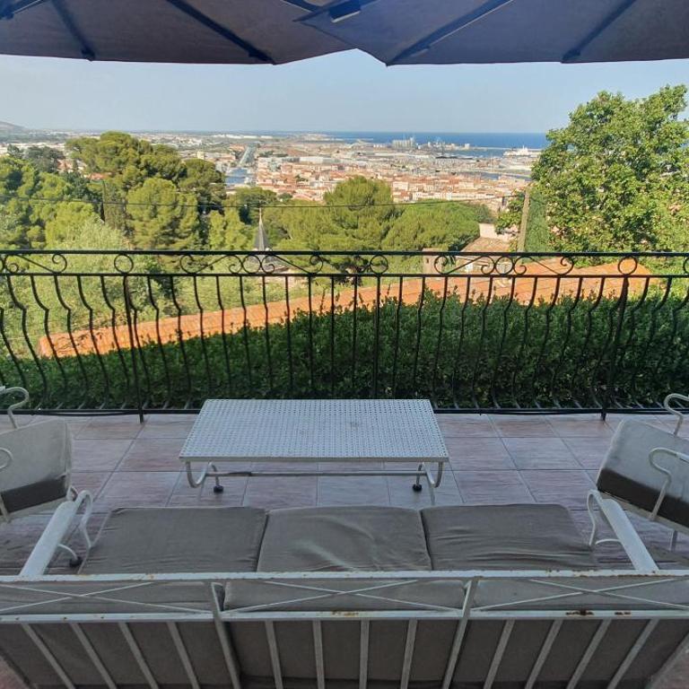 Apartment with sea/city views, near downtown Sète - Apartment mit 2 Schlafzimmern - 2