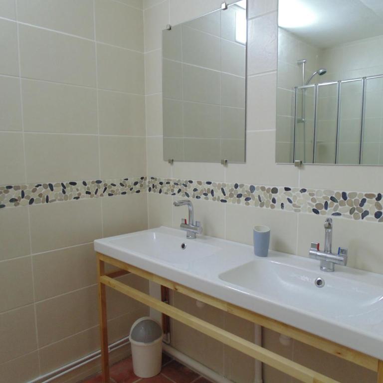 3 bedroom modern apartment in historic building overlooking river herault - Appartement 3 Chambres - 19