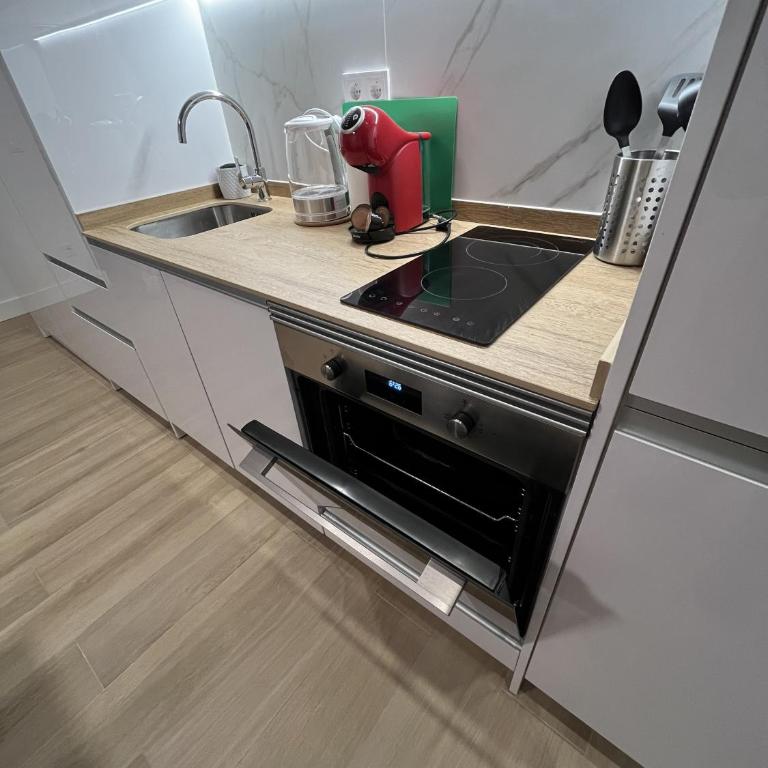Moratalaz Apartments - One-Bedroom Apartment - 13
