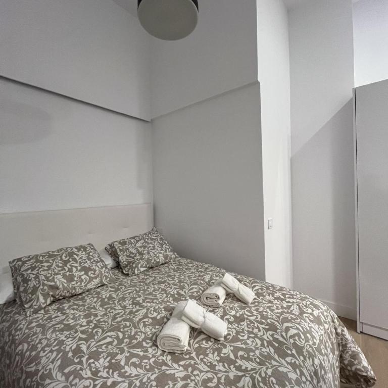 Moratalaz Apartments - One-Bedroom Apartment - 22
