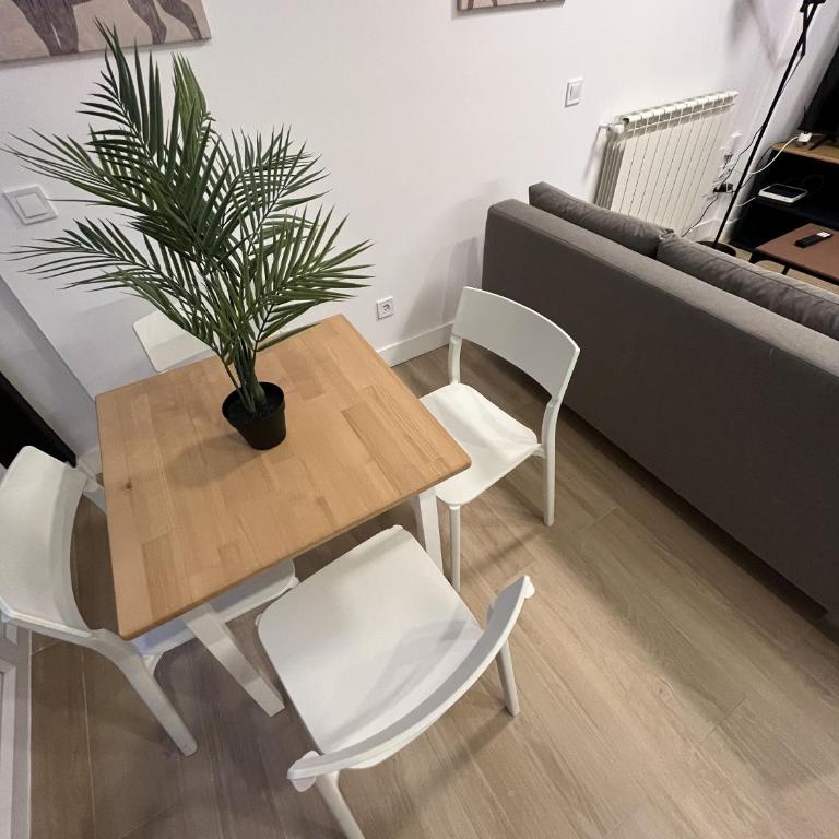 Moratalaz Apartments - One-Bedroom Apartment - 23