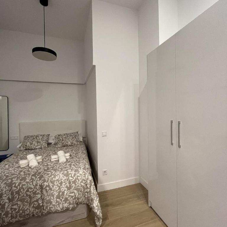 Moratalaz Apartments - One-Bedroom Apartment - 25