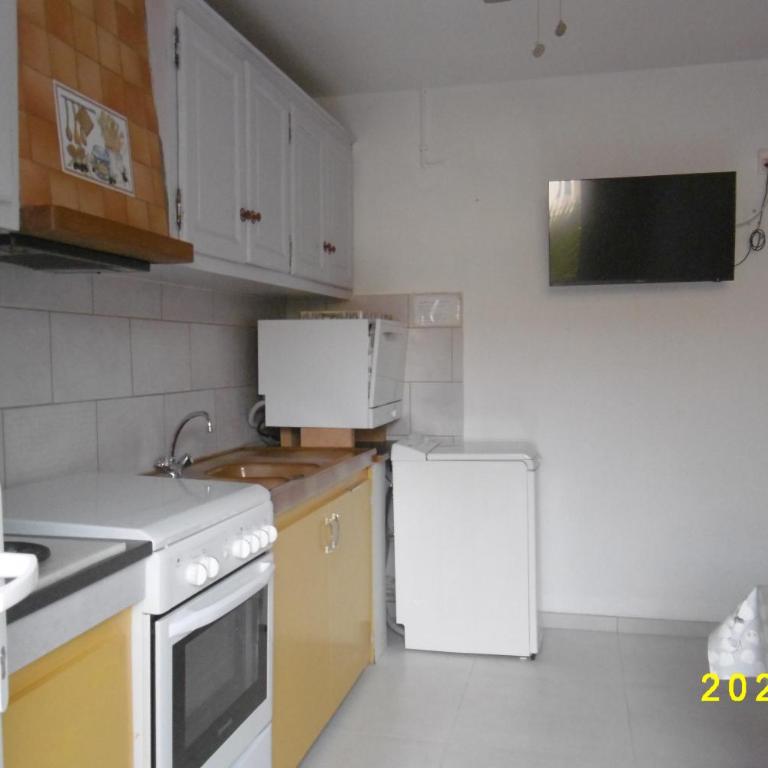 rez de chaussée studio climatisé dans villa - Apartment - Ground Floor - 12