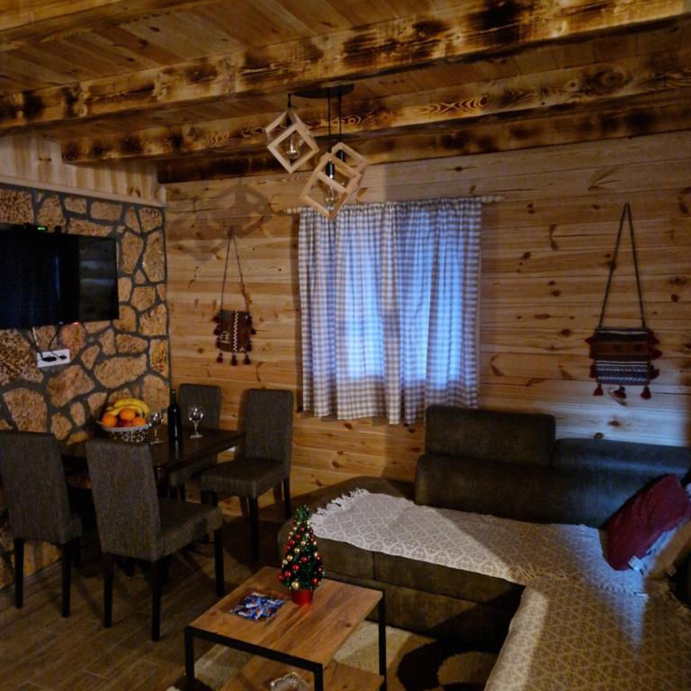 Cozy Home Small bear - Two-Bedroom House - 4