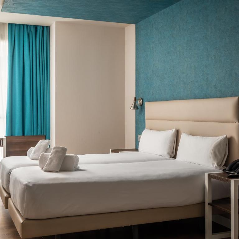 Arya Stadium Hotel - Exterior Double Room - 7