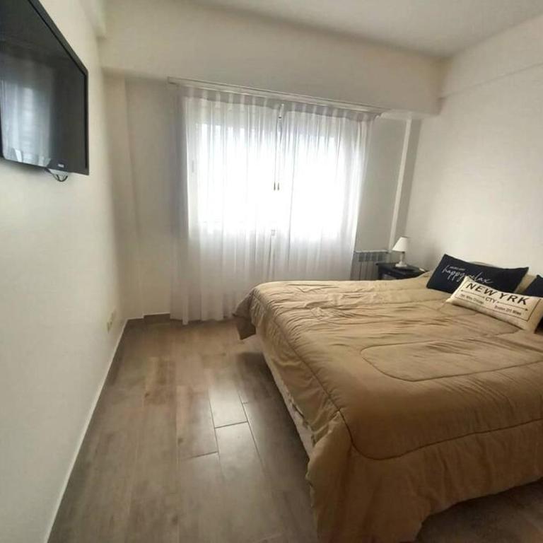 Depto. 3 ambientes, ideal familias, muy luminoso. - Apartamento de 2 dormitorios - 14