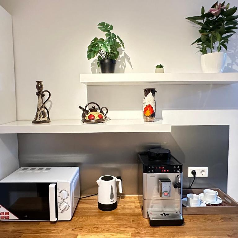 The Peaceful Garden Family Stay with Free Parking - Ferienhaus - 6