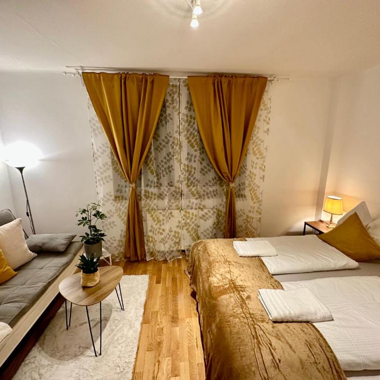 The Peaceful Garden Family Stay with Free Parking - Ferienhaus - 21