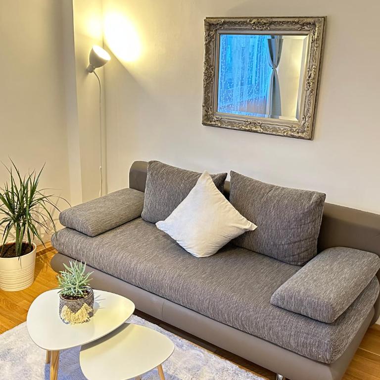 The Peaceful Garden Family Stay with Free Parking - Ferienhaus - 38