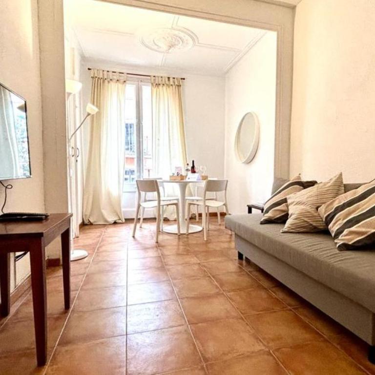 S4D Cozy Ploblesec - Two-Bedroom Apartment - 1