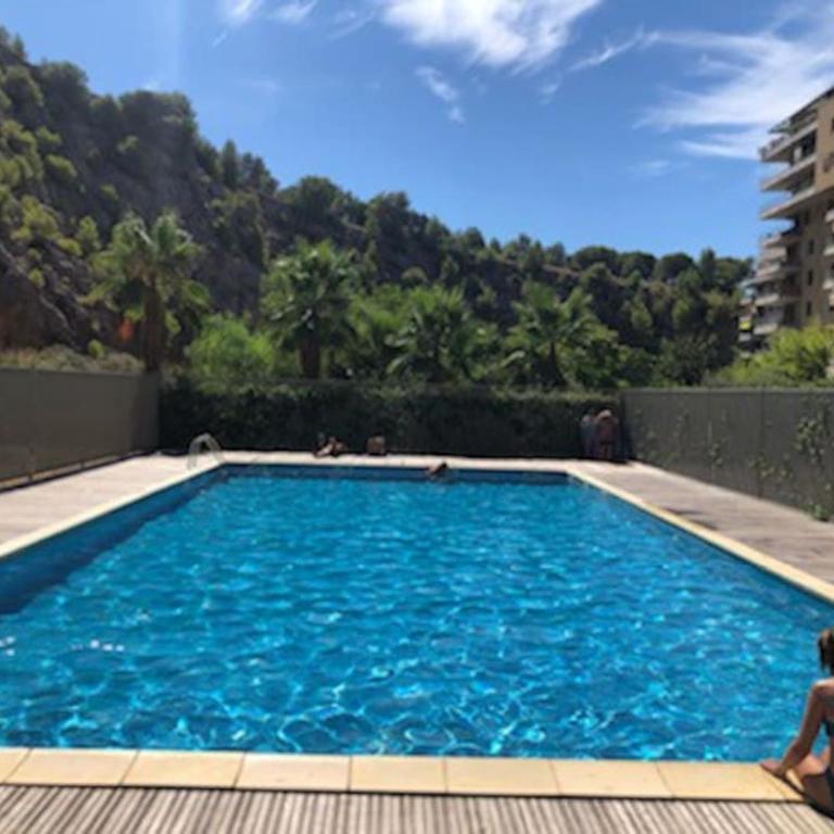 1,5 km plages Bel appartement calme Piscine Garage - Appartement avec Terrasse - 2
