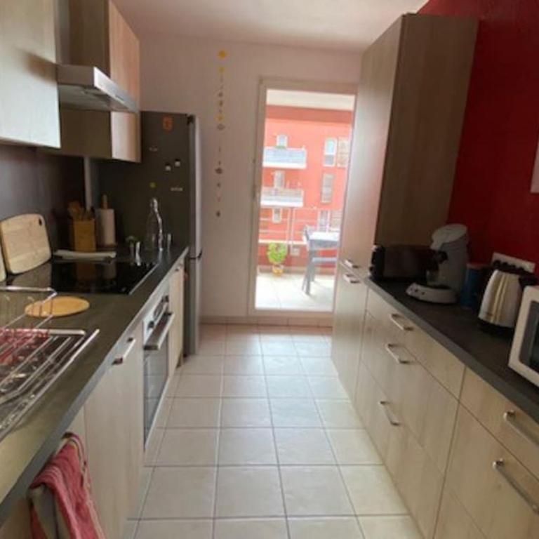 1,5 km plages Bel appartement calme Piscine Garage - Appartement avec Terrasse - 12