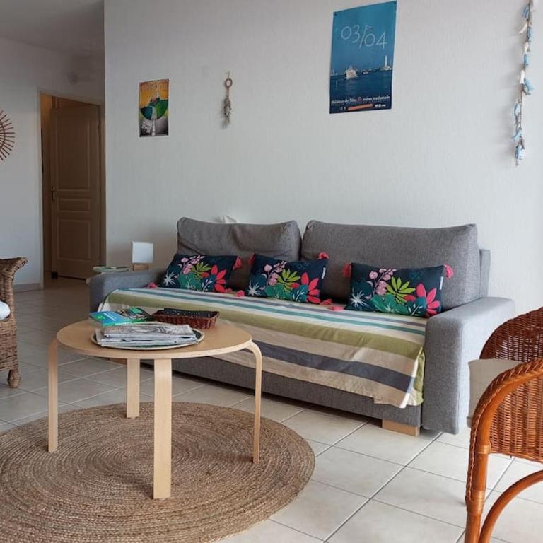 1,5 km plages Bel appartement calme Piscine Garage - Appartement avec Terrasse - 8