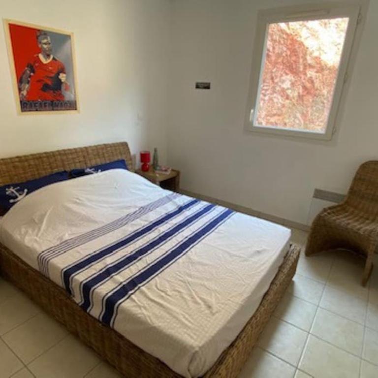1,5 km plages Bel appartement calme Piscine Garage - Appartement avec Terrasse - 14