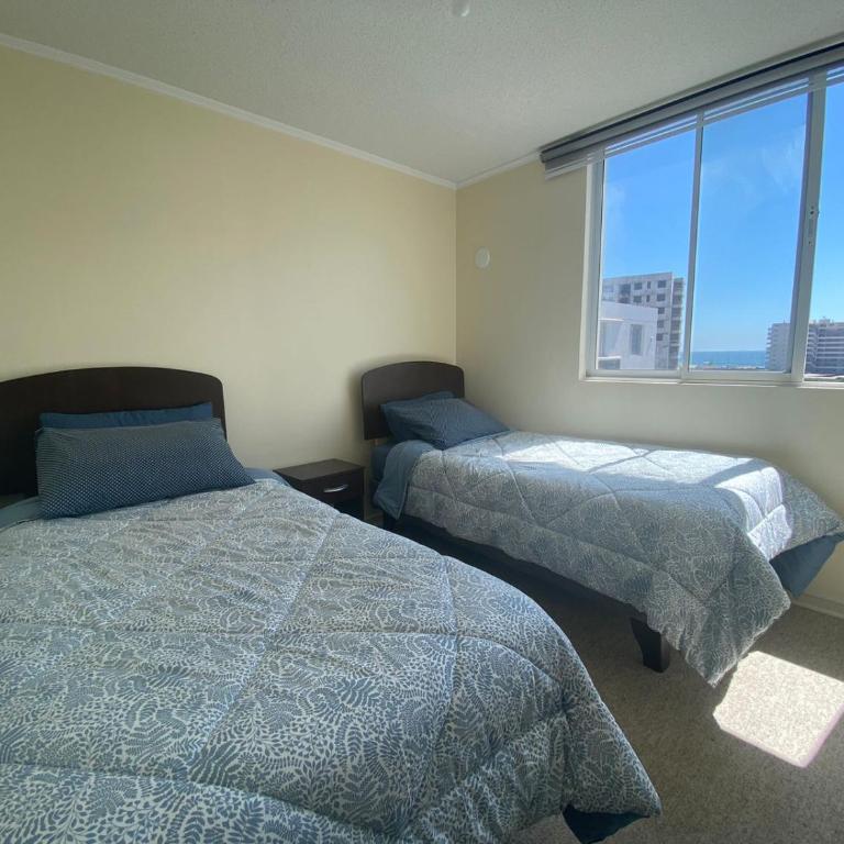 Departamento a pasos de la playa y centros comerciales - Two-Bedroom Apartment - 13