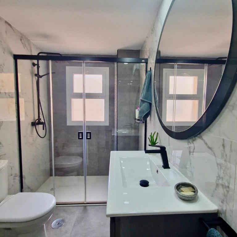 SR Luxury Penthouse Torremolinos - Three-Bedroom Apartment - 38