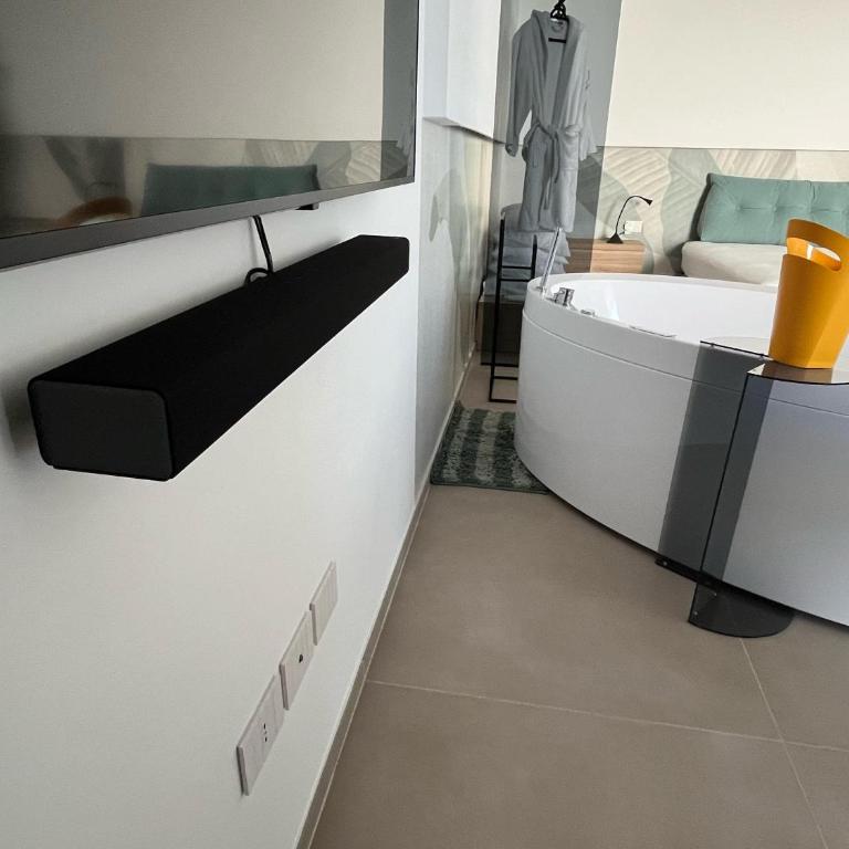 Seacity Suite & Stay - Monolocale con Vasca Idromassaggio - 14
