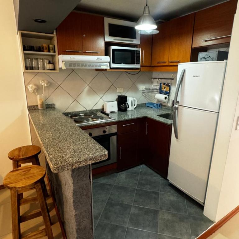 Moderna propiedad de 2 ambientes - hasta 4 personas - Cerca del subte "B" - Apartamento de 1 dormitorio - 5