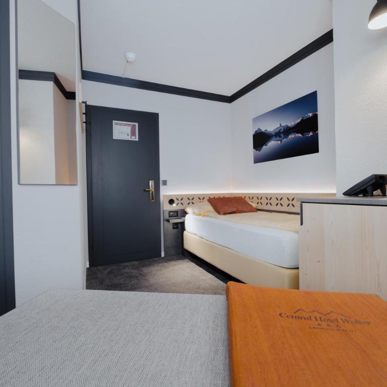 Hotel Central Wolter - Grindelwald - Familienzimmer mit Balkon (3 Personen) - 13