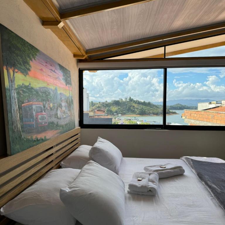 Hotel Stay Guatape a dos cuadras del parque - Suite Deluxe con cama extragrande - 3